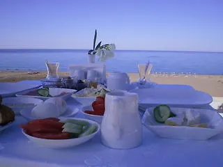 Skys Hotel 3*