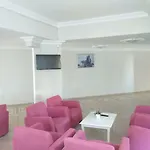 Otel Skys 3*