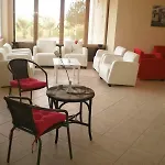 Skys Otel